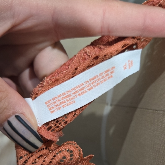 FLORAL LACE BURNT CORAL BRALETTE SIZE XL - Picture 5 of 8